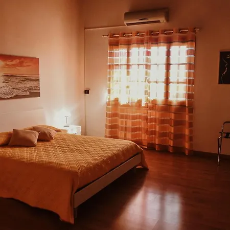 La Sciaia A Mare Nocleg ze śniadaniem 2*
